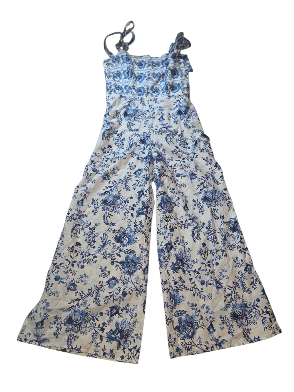 Francesca's Collections Blue And White Floral Jumpsuit NWT. Size M.